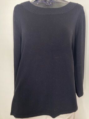 Classic Black 3/4 Sleeve Crewneck knit
Item# TSsw73